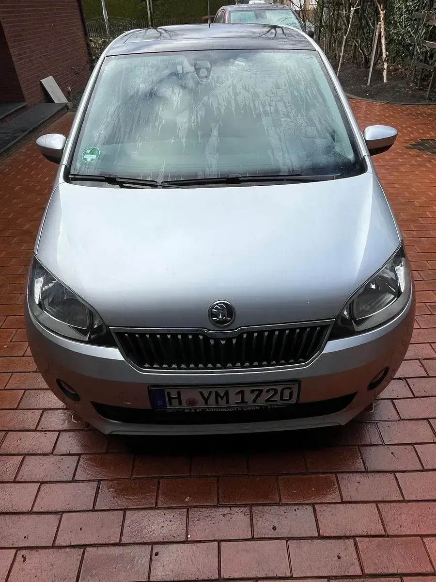 Używany Skoda Citigo Elegance 60 KM (44 kW) 2012 Srebrny Hatchback