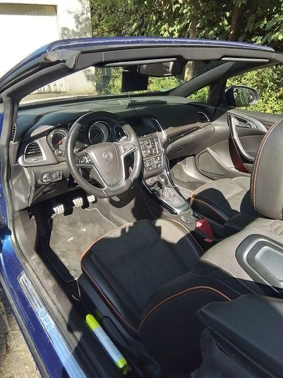 Gebraucht Opel Cascada Innovation 140 PS (102 kW) 2013 Blau Cabrio