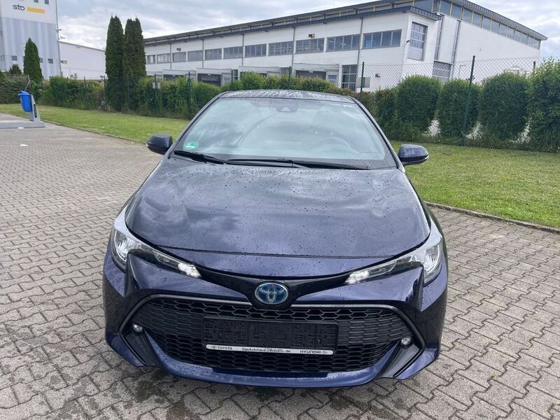 Blau Gebraucht 2021 Toyota Corolla Hybrid Business Edition Limousine | 20.999 € (Fairer Preis) - Bild 1/4
