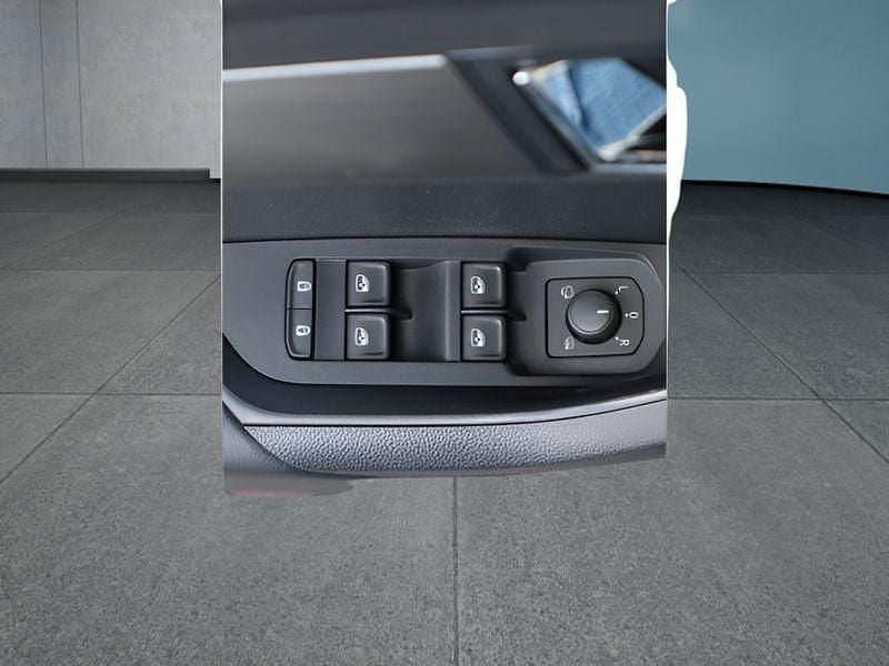 Grau Gebraucht 2021 Skoda Karoq SUV | 22.749 € (Guter Preis) - Bild 1/4