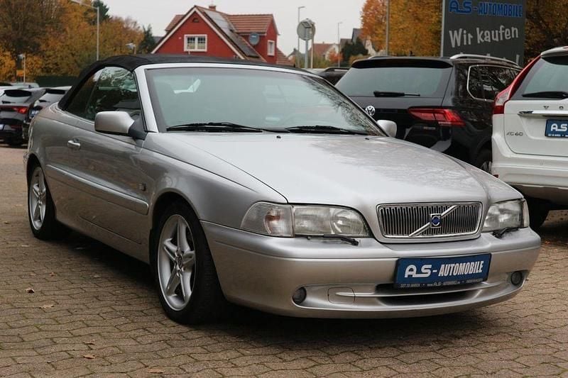 Silber Gebraucht 2002 Volvo C70 Cabrio | 7.900 € (Fairer Preis) - Bild 1/4