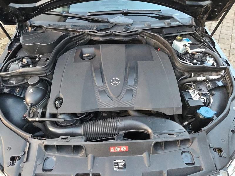 Gebraucht Mercedes C220 Avantgarde 170 PS (125 kW) 2007 Schwarz Limousine