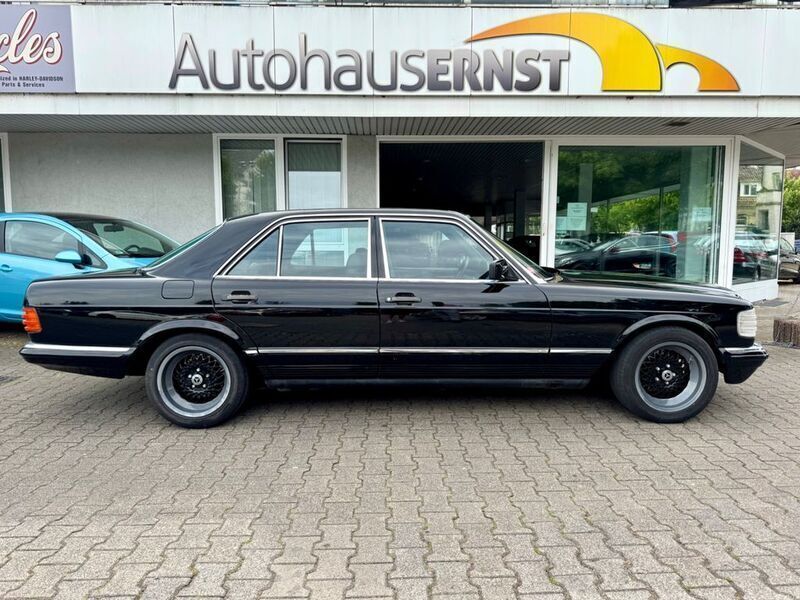Schwarz Gebraucht 1983 Mercedes 500 SE Limousine | 8.999 € - Bild 1/4