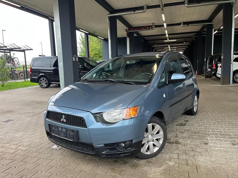 Blau Gebraucht 2011 Mitsubishi Colt Inform Kleinwagen | 2.999 € (Guter Preis) - Bild 1/4