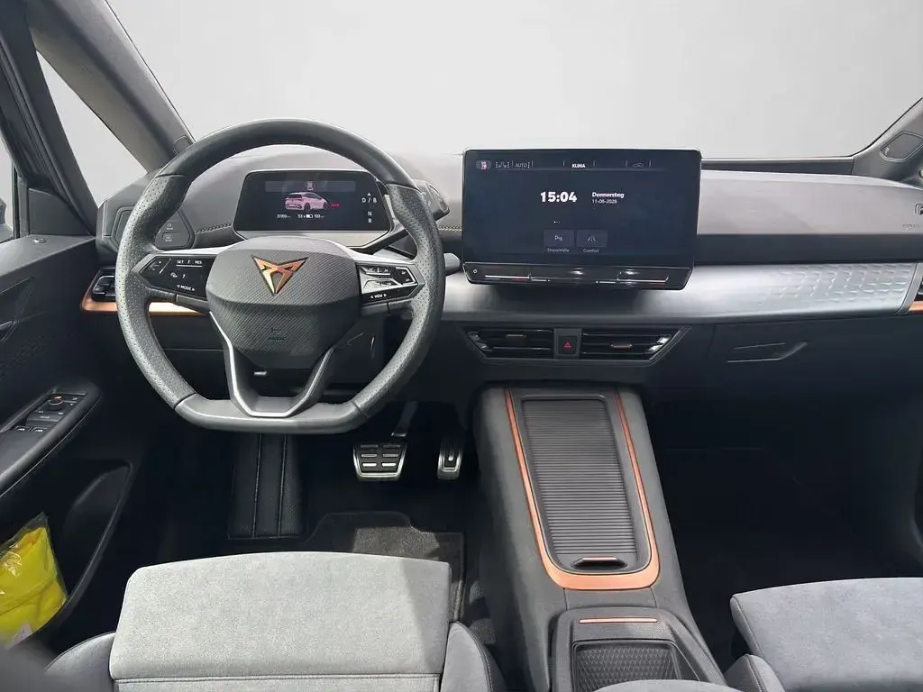 Gebraucht Cupra Born 150 kW (204 PS) 2024 Quasargrau Kleinwagen