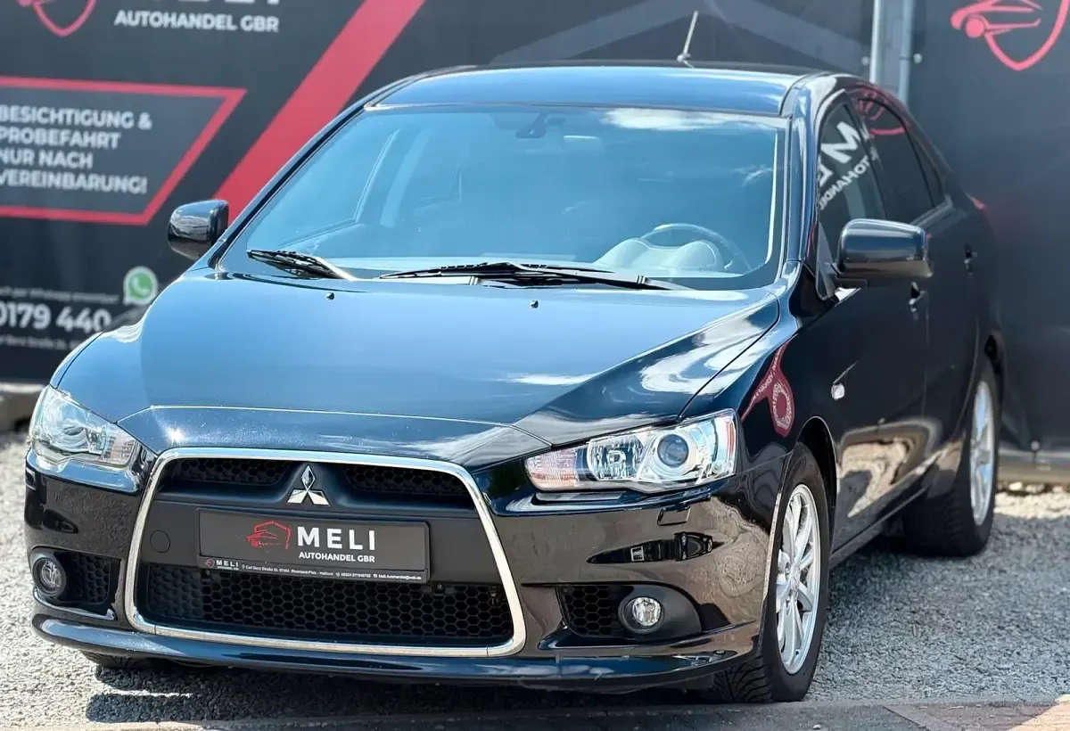 Gebraucht Mitsubishi Lancer Edition 117 PS (86 kW) 2011 Pantherschwarz (p) Limousine