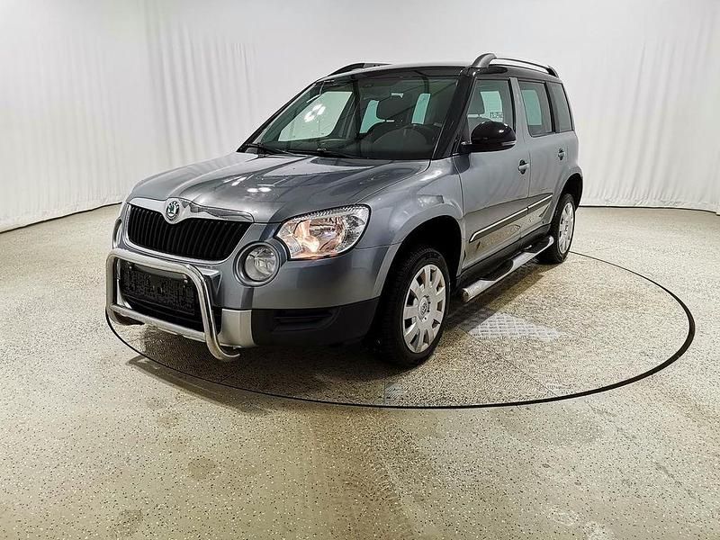Gebraucht Skoda Yeti Adventure 140 PS (102 kW) 2014 Platingrau metallic SUV