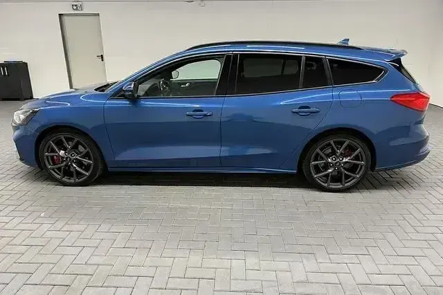 Gebraucht Ford Focus ST 280 PS (205 kW) 2020 Blau Limousine