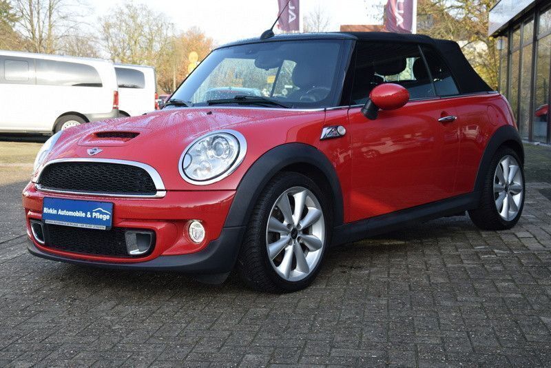 Rot Gebraucht 2015 Mini Cooper S Kleinwagen | 15.990 € (Etwas zu teuer) - Bild 1/4