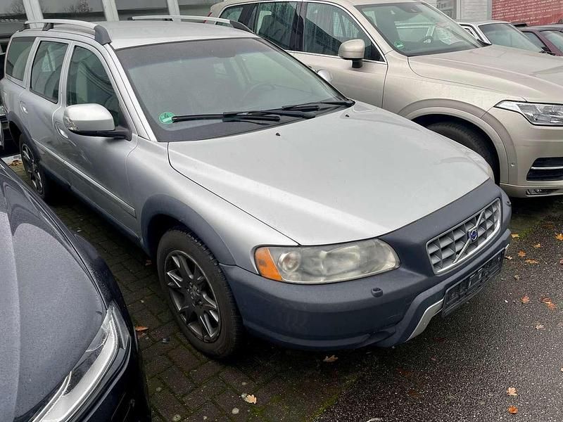 Silber Gebraucht 2007 Volvo XC70 Summum SUV | 6.890 € (Guter Preis) - Bild 1/4