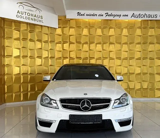 Gebraucht Mercedes C63 AMG AMG 457 PS (336 kW) 2011 Weiß Coupé