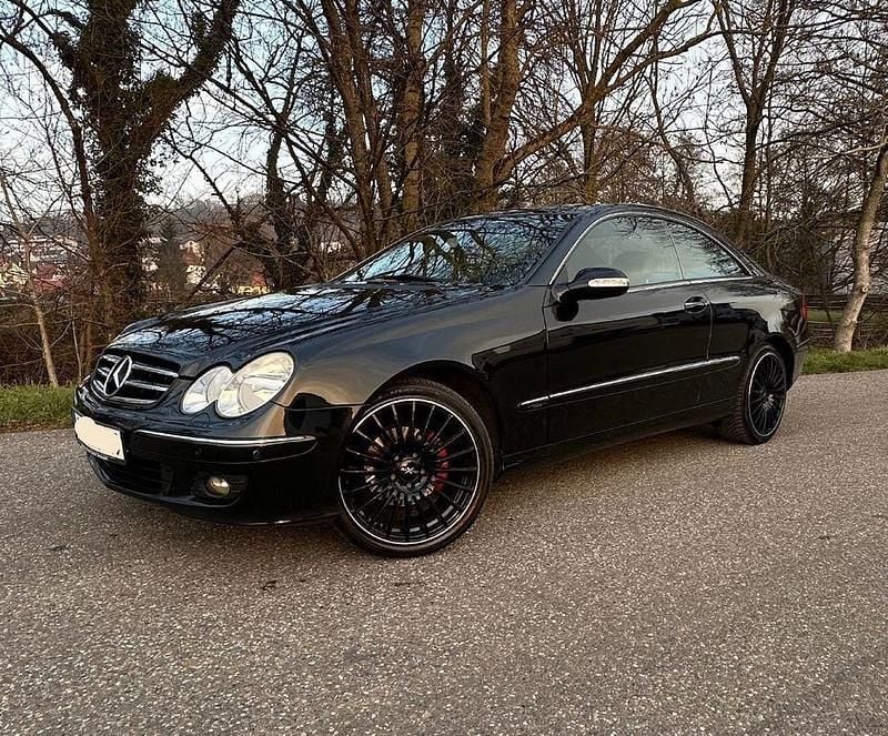 Schwarz Gebraucht 2008 Mercedes CLK220 Avantgarde Coupé | 8.600 € (Fairer Preis) - Bild 1/4