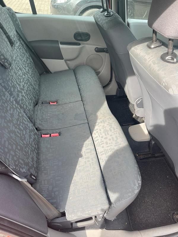 Gebraucht Renault Modus 90 PS (66 kW) 2005 Rot Van / Kleinbus