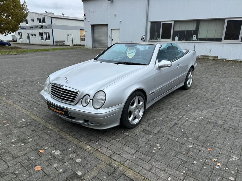 Silber Gebraucht 2001 Mercedes CLK200 Avantgarde Cabrio | 5.490 € (Guter Preis) - Bild 1/4