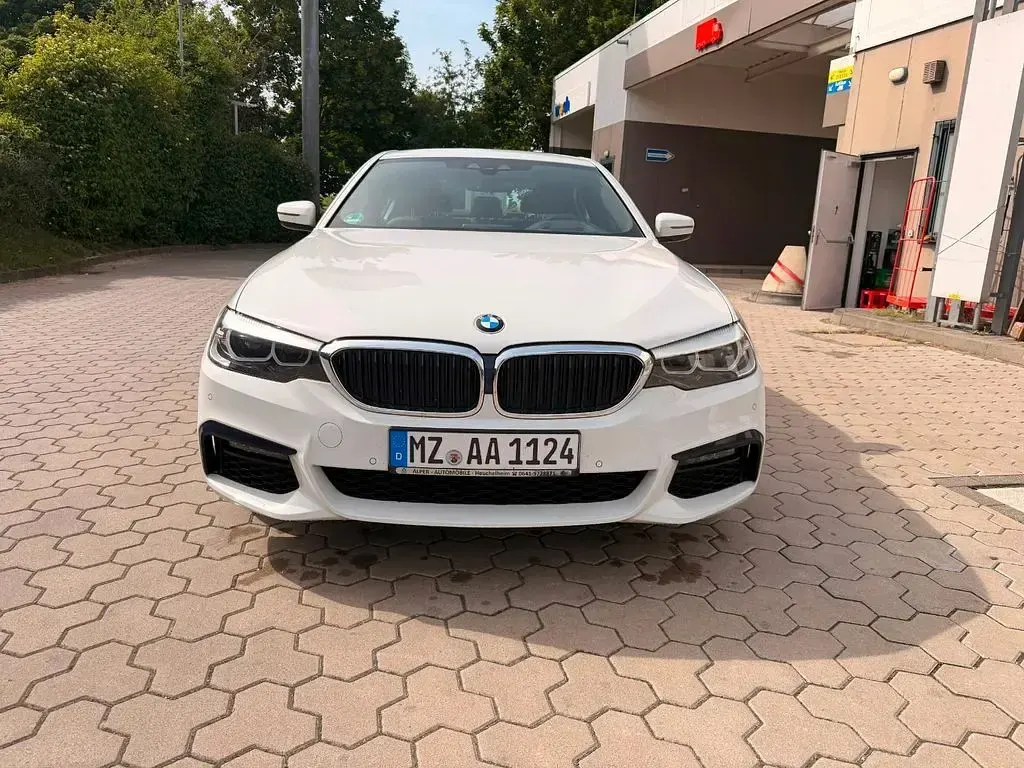 Gebraucht BMW 530e iPerformance 252 PS (185 kW) 2018 Weiß Limousine