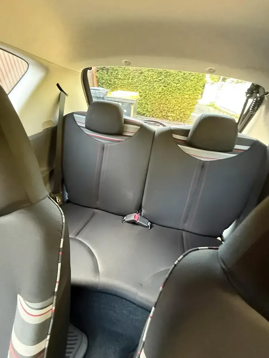 Gebraucht Citroën C1 68 PS (50 kW) 2011 Weiß Kleinwagen