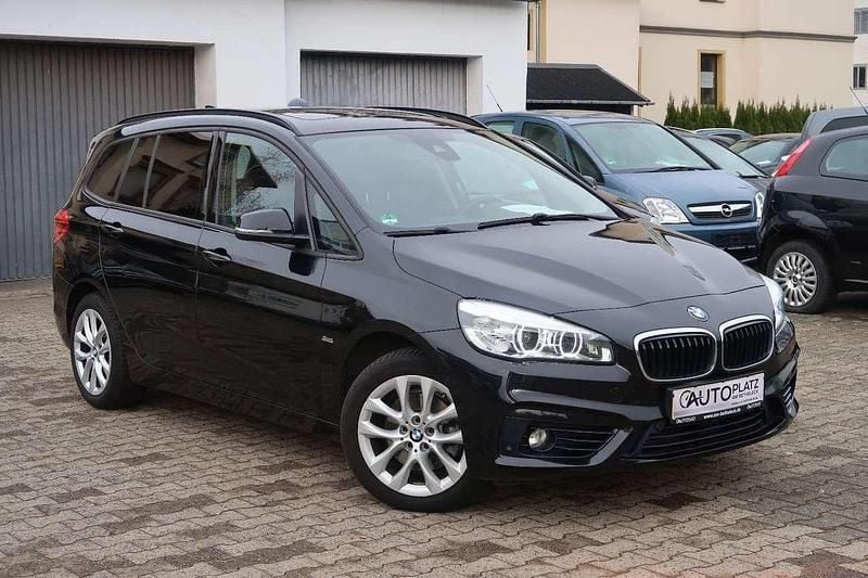 Gebraucht BMW 218 Sport Line 136 PS (100 kW) 2017 Black sapphire metallic Limousine