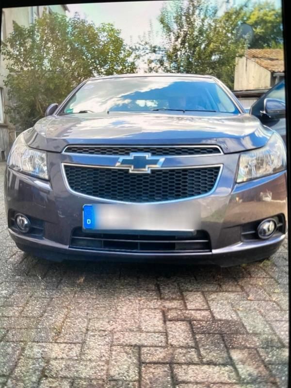 Gebraucht Chevrolet Cruze 141 PS (103 kW) 2011 Grau Limousine