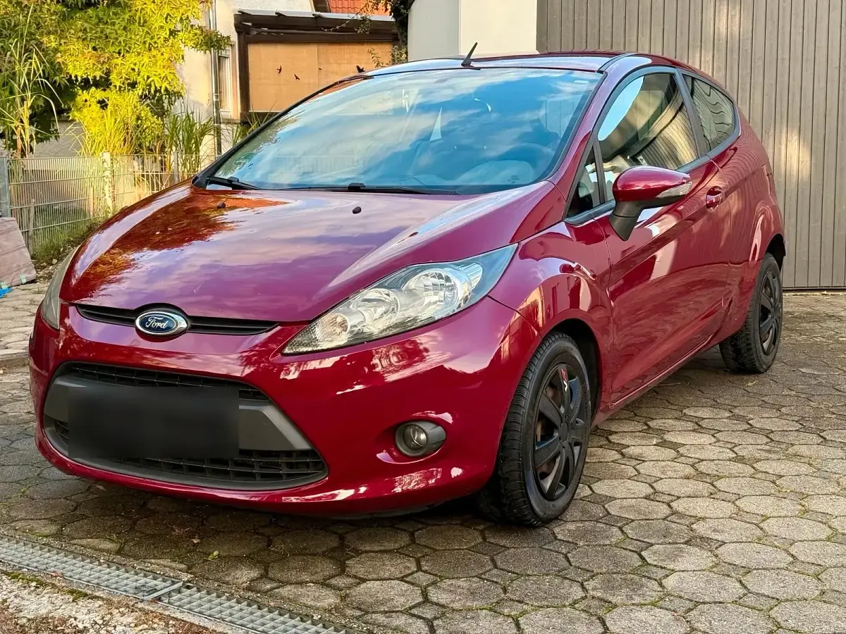 Gebraucht Ford Fiesta Titanium 82 PS (60 kW) 2009 Violet Kleinwagen