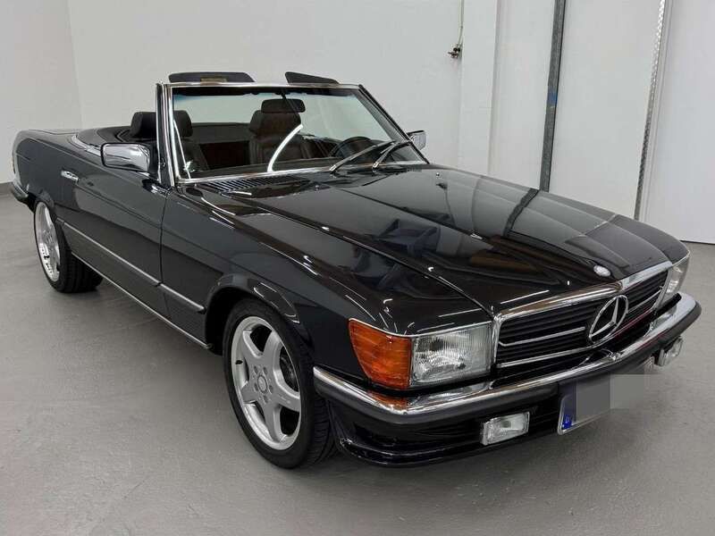 Schwarz Gebraucht 1976 Mercedes SL280 Cabrio | 34.999 € - Bild 1/4