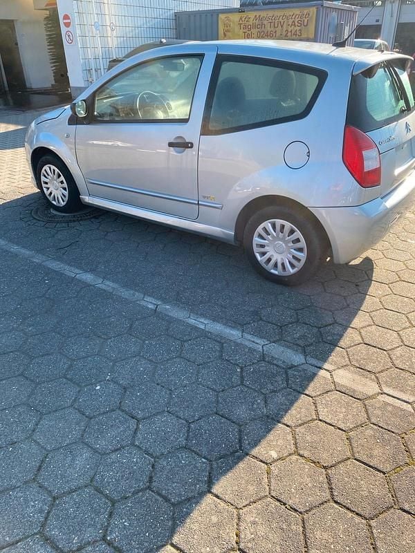Gebraucht Citroën C2 60 PS (44 kW) 2007 Silber Kleinwagen