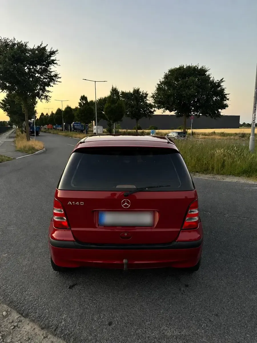 Gebraucht Mercedes A140 82 PS (60 kW) 2003 Rot Kleinwagen
