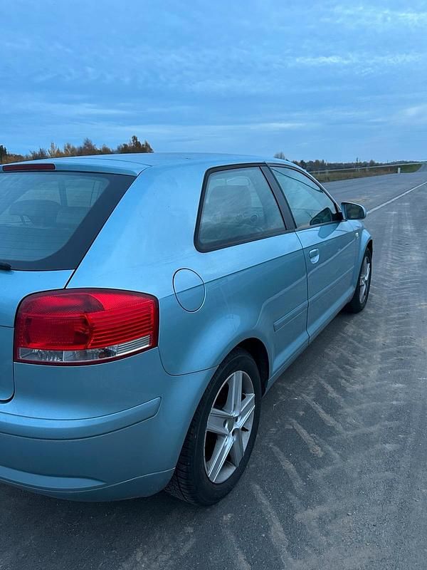 Gebraucht Audi A3 104 PS (76 kW) 2007 Blau Kleinwagen