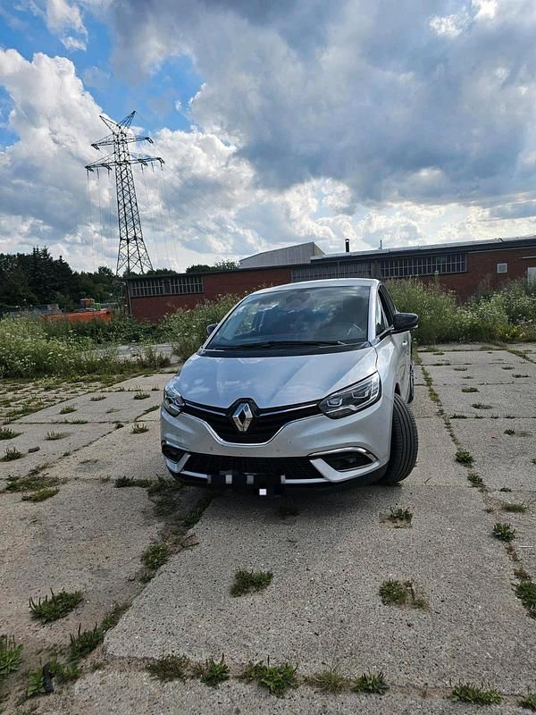Silber Gebraucht 2021 Renault Scénic IV Van / Kleinbus | 10.675 € - Bild 1/4