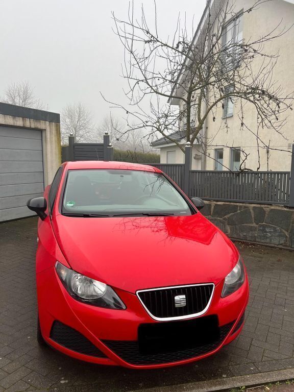 Rot Gebraucht 2010 Seat Ibiza SC Kleinwagen | 1.850 € (Fairer Preis) - Bild 1/4