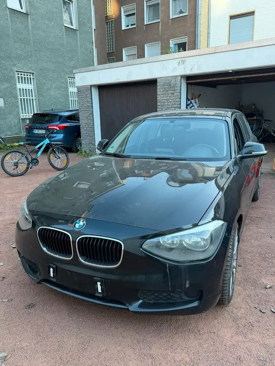 Gebraucht BMW 114 95 PS (69 kW) 2013 Schwarz Kleinwagen