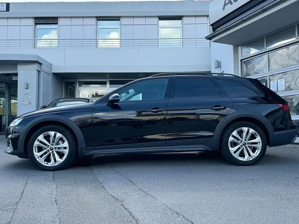 Gebraucht Audi A4 Allroad Sport 204 PS (150 kW) 2022 Brillantschwarz Kombi