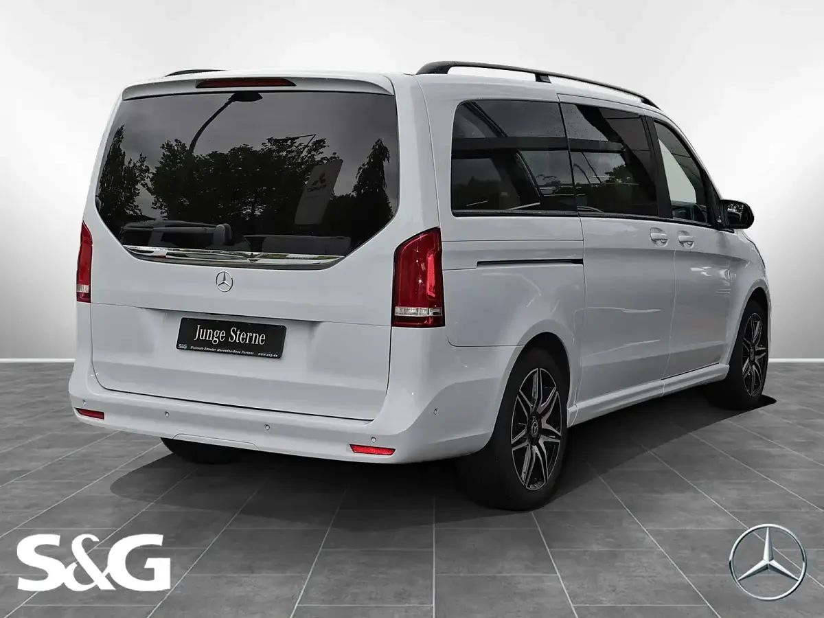 Gebraucht Mercedes V300 Avantgarde Edition 237 PS (174 kW) 2022 Bergkristallweiß metallic Van / Kleinbus