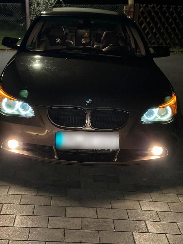 Second-hand BMW 525 218 CP (160 kW) 2004 Berlinǎ