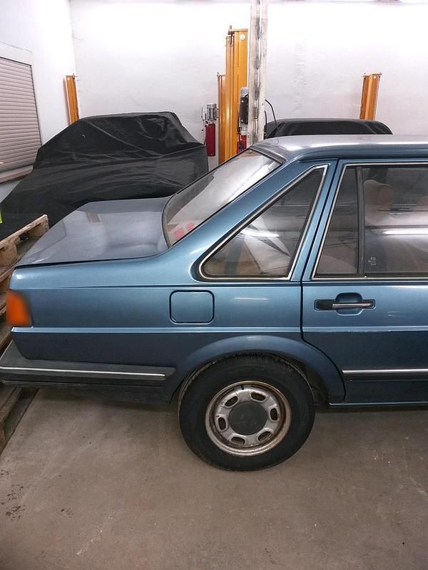 Gebraucht VW Santana 85 PS (62 kW) 1984 Blau Limousine