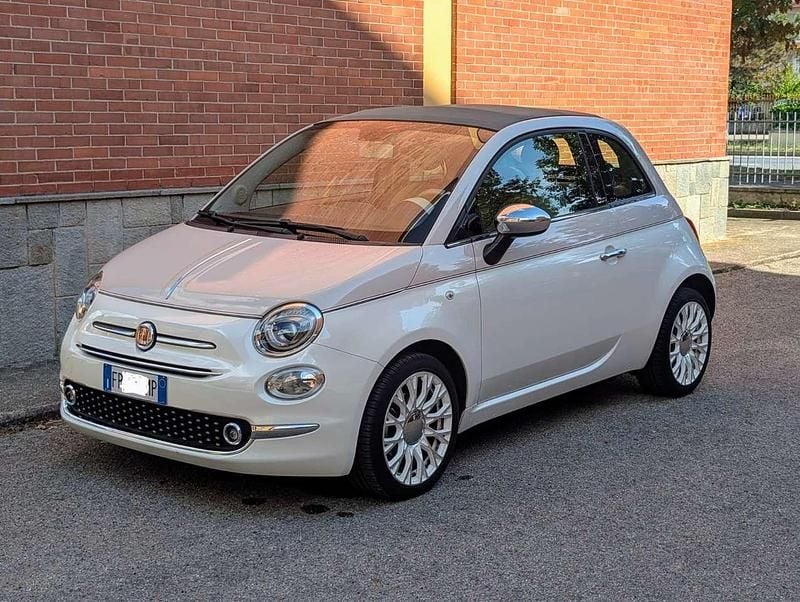 Weiß Gebraucht 2018 Fiat 500C Cabrio | 13.500 € (Teuer) - Bild 1/4