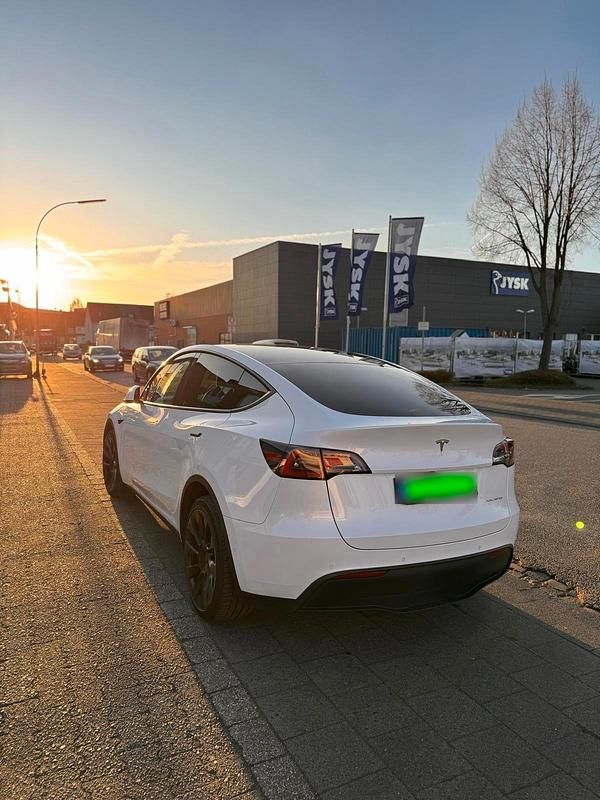 Gebraucht Tesla Model Y 378 kW (514 PS) 2022 Weiß SUV