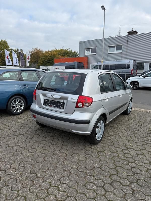 Gebraucht Hyundai Getz 85 PS (62 kW) 2005 Silber Kleinwagen