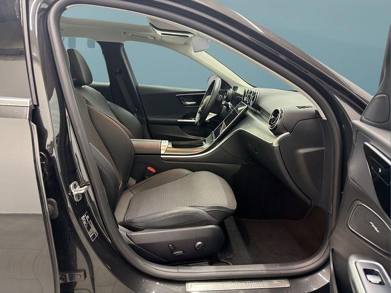 Gebraucht Mercedes C300e 313 PS (230 kW) 2022 Grau Kombi