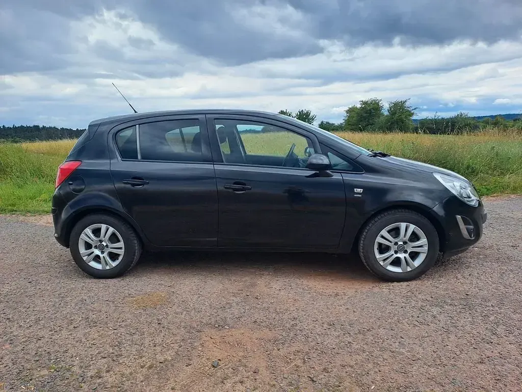 Gebraucht Opel Corsa Satellite 101 PS (74 kW) 2011 Schwarz Kleinwagen