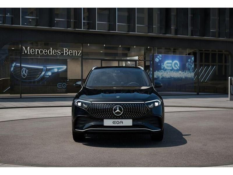 Gebraucht Mercedes EQA350 AMG 214 kW (292 PS) 2024 Metalliclack kosmosschwarz (metallic) SUV