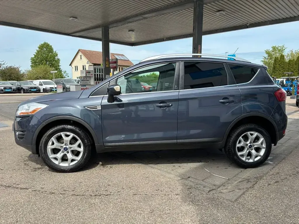 Gebraucht Ford Kuga Champions Edition 140 PS (102 kW) 2012 Blau SUV