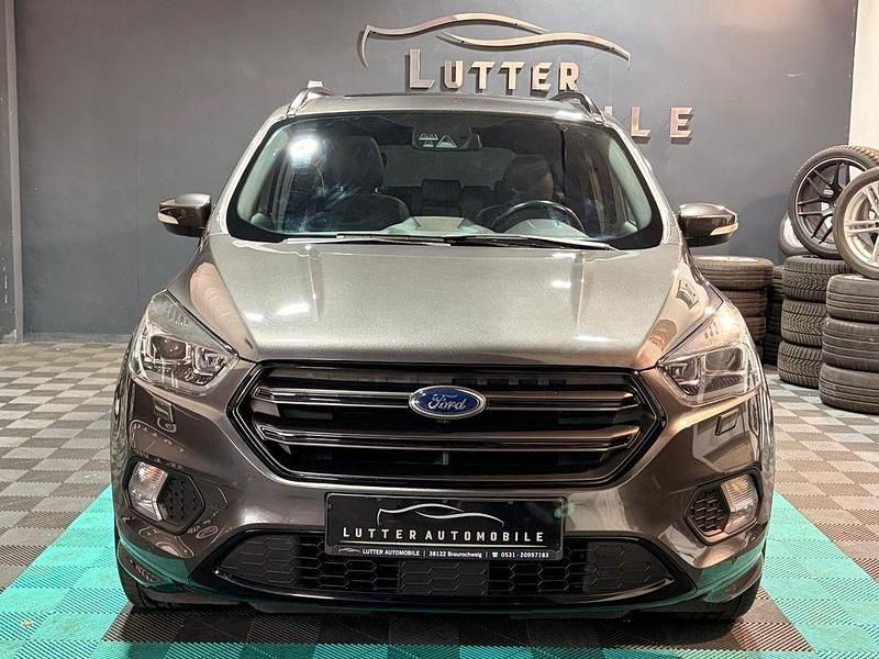 Gebraucht Ford Kuga ST-Line 179 PS (131 kW) 2017 Grau SUV