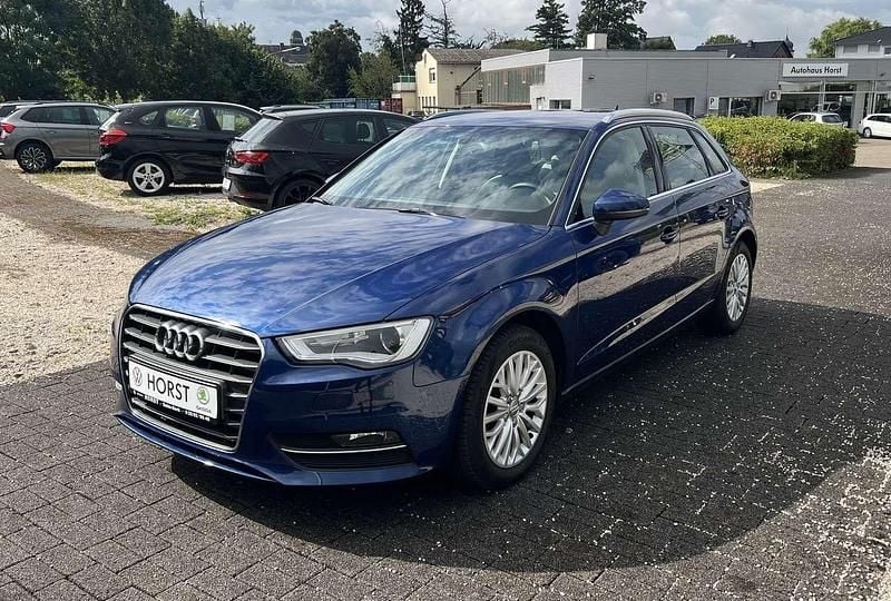 Blau Gebraucht 2014 Audi A3 Ambiente Kleinwagen | 12.450 € (Fairer Preis) - Bild 1/4