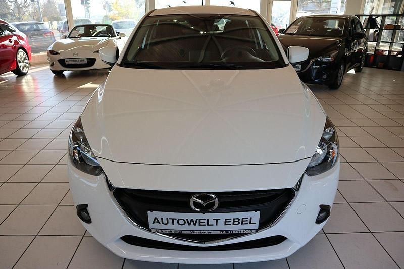 Second-hand Mazda 2 90 CP (66 kW) 2017 Alb Hatchback