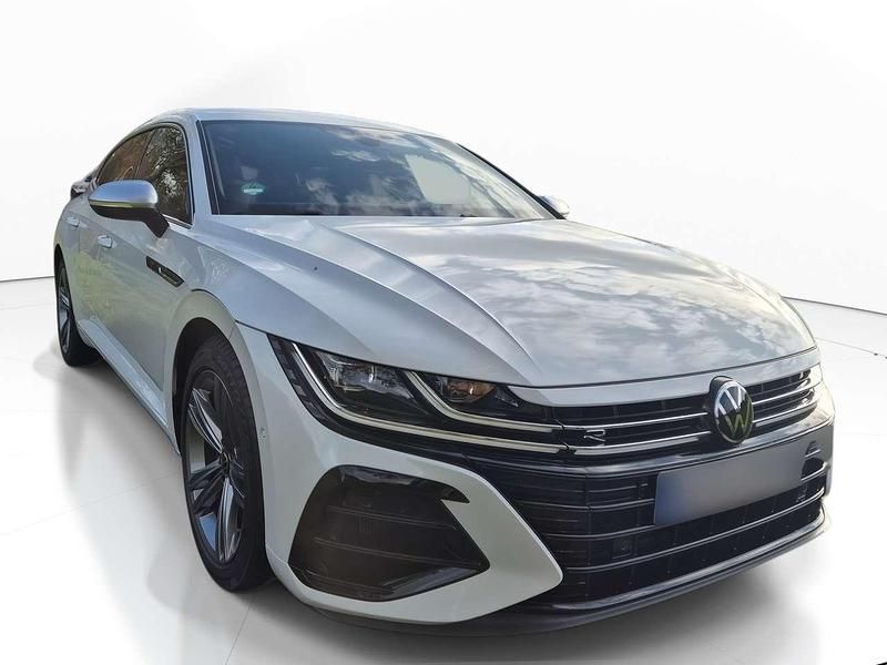 Gebraucht VW Arteon R 320 PS (235 kW) 2024 Oryxweiß perlmutteffekt Kombi