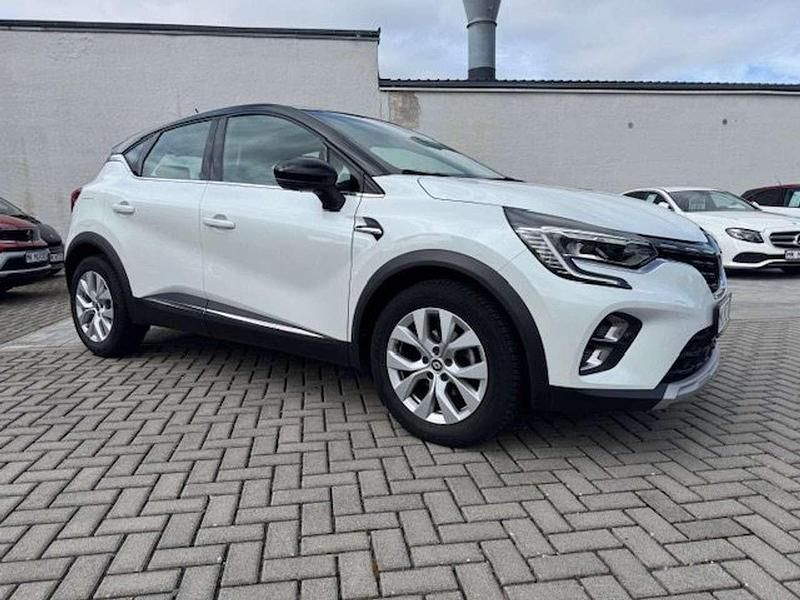 Gebraucht Renault Captur Intens 140 PS (102 kW) 2022 Weiss qnc+schwarz gne SUV