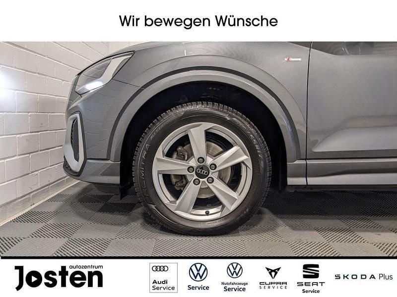 Gebraucht Audi Q2 S-Line 150 PS (110 kW) 2024 Grau SUV