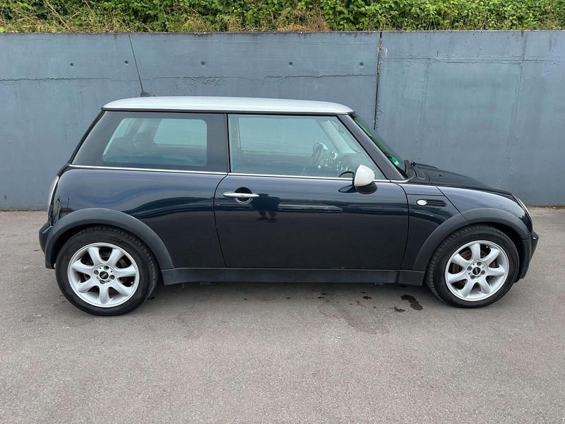 Schwarz Gebraucht 2006 Mini Cooper Kleinwagen | 850 € - Bild 1/4