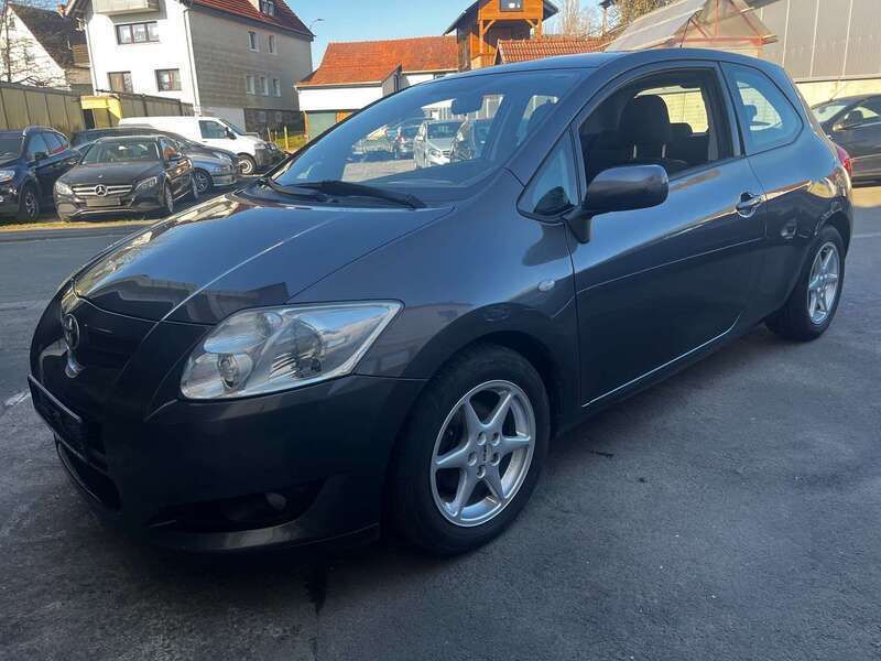 Grey metallic Gebraucht 2008 Toyota Auris Sol Kleinwagen | 3.100 € (Fairer Preis) - Bild 1/4