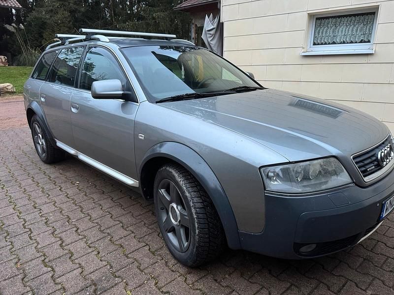 Grau Gebraucht 2000 Audi A6 Allroad Kombi | 5.600 € - Bild 1/4